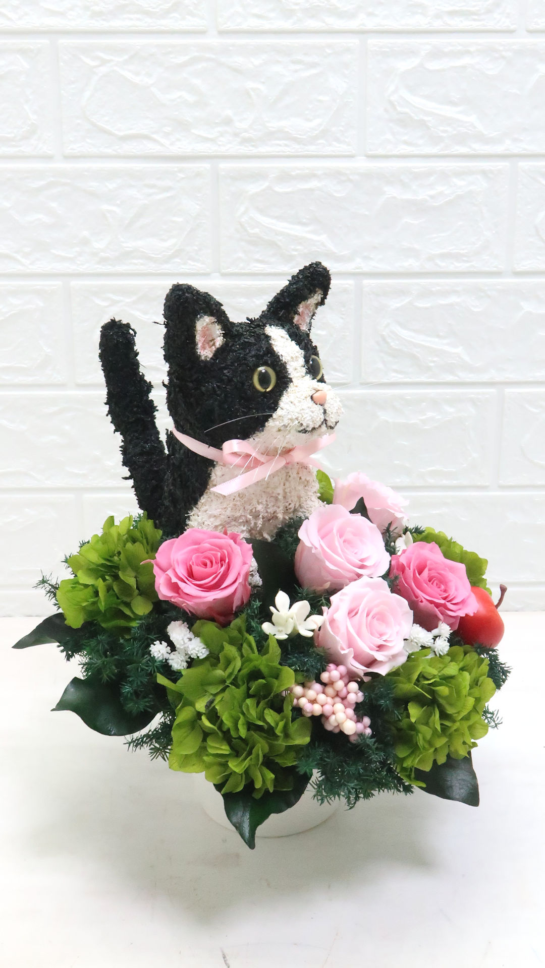 白黒猫　花