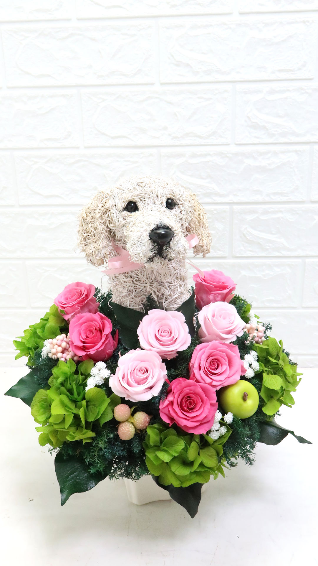 フラワーアレンジメント犬
