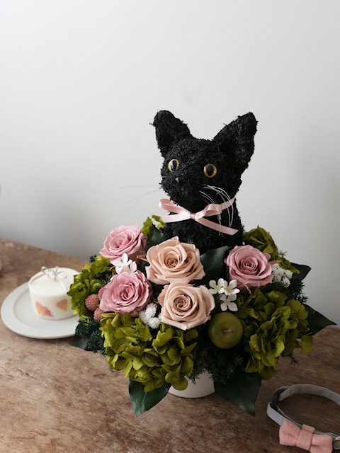 黒猫 お供え花